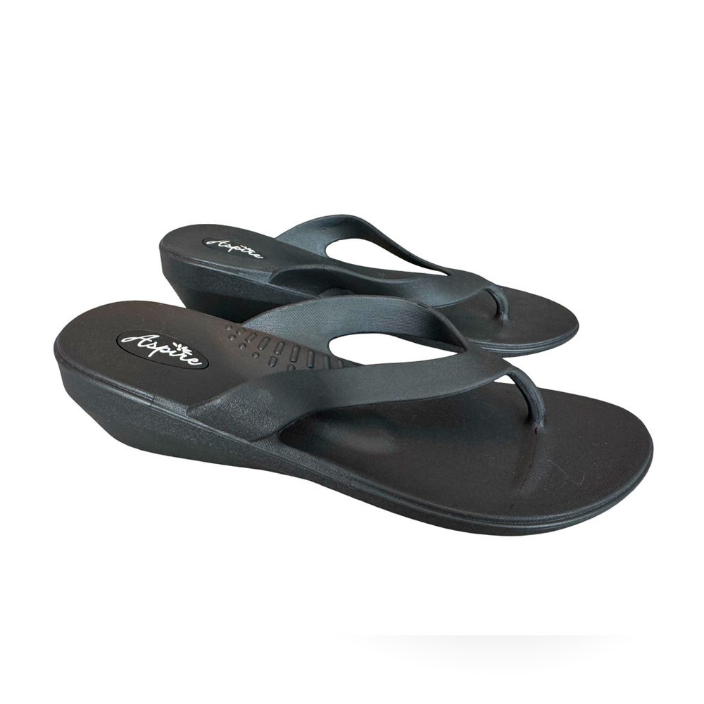 Okabashi Aspire Molded Sandals Flip Flops Wedge Heel Black Size L (9.5-10.5)